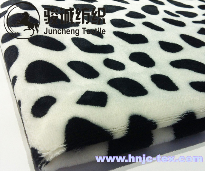 China textile factory 100%Polyester Flannel Blanket Fabric for bedding and hometextile